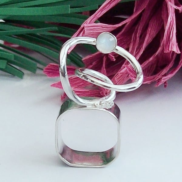 Sterling Silver Orbit Ring Size Q ,  Rainbow Moonstone Cocktail Ring