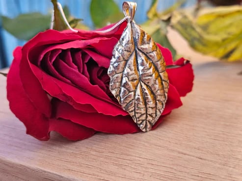 Silver Woodland Leaf Pendant