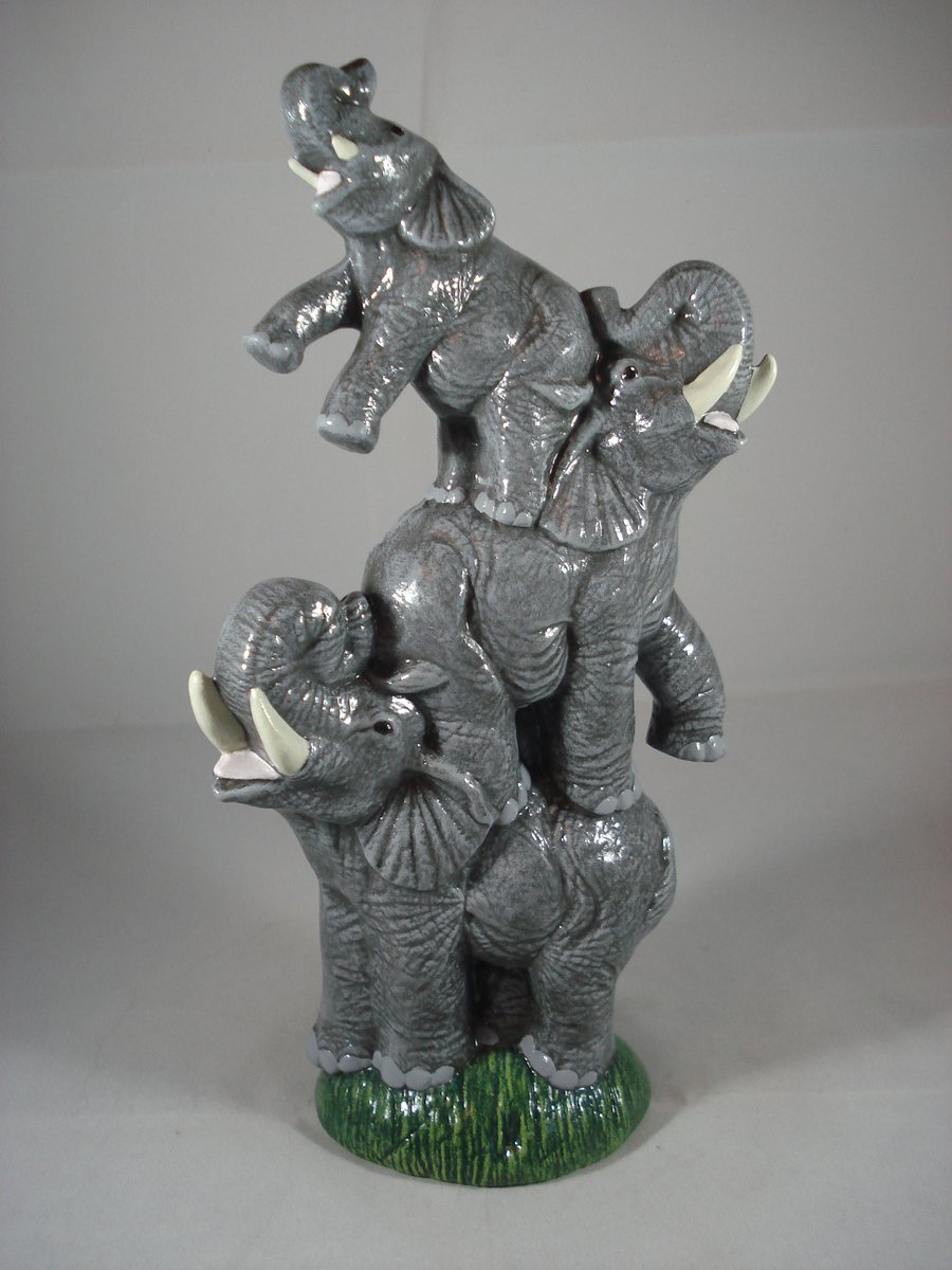 Ceramic Hand Painted Novelty Grey Elephants Animals Figurine Ornament Decoration