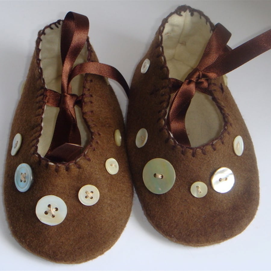 SALE Chocolate and Vanilla Shell Button Baby ShoesBooties