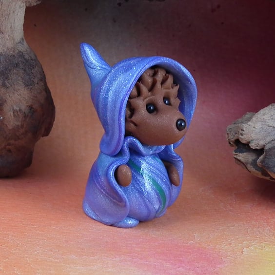 High'n'Over Hedgehog 'Hettie' OOAK Sculpt by Ann Galvin