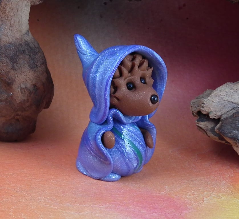 High'n'Over Hedgehog 'Hettie' OOAK Sculpt by Ann Galvin