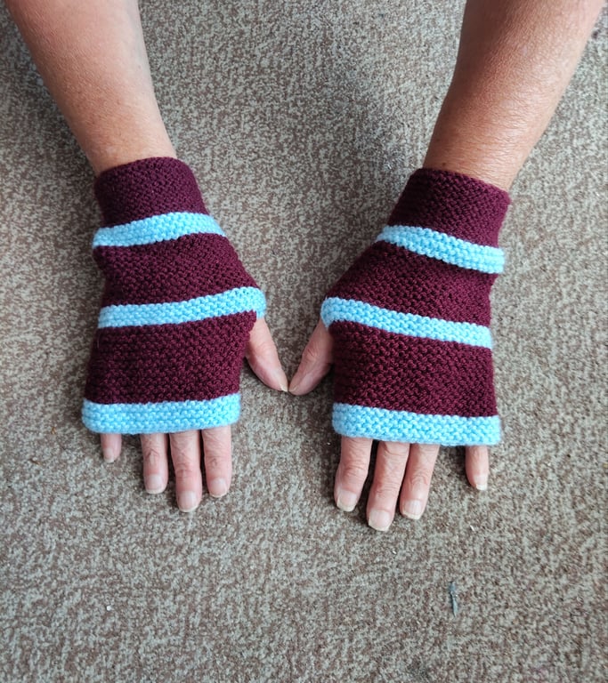 Fingerless gloves wrist warmers 