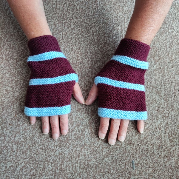 Fingerless gloves wrist warmers 