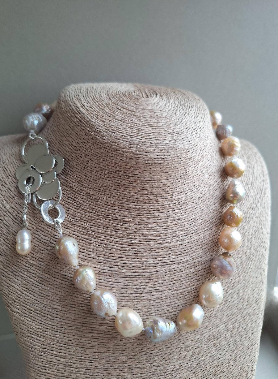 Peachy Baroque Necklace and brooch. Pearls and Silver 925