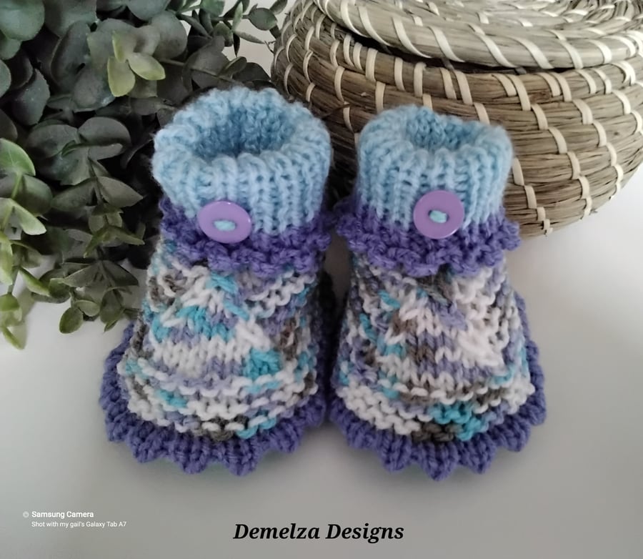 Baby Girl's Hand Knitted Booties  0-3 months size 