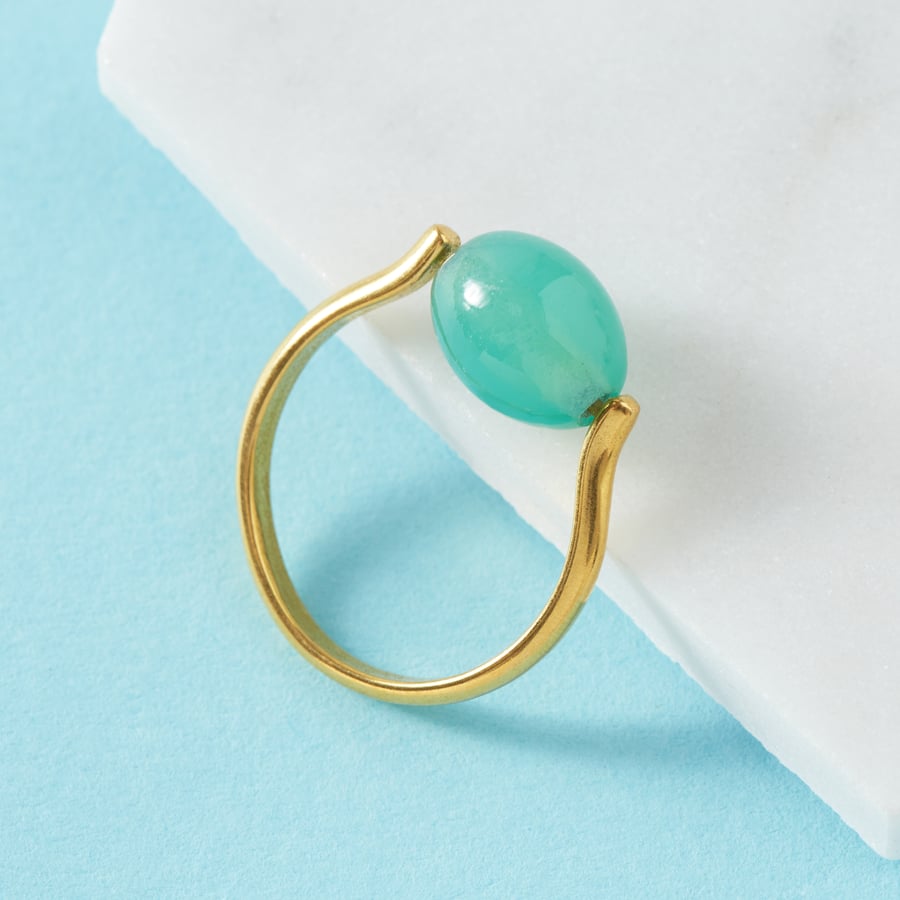 Adjustable gold ring with jade green stone - Statement ring - Cocktail ring