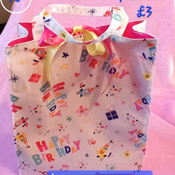 Birthday gift bag 