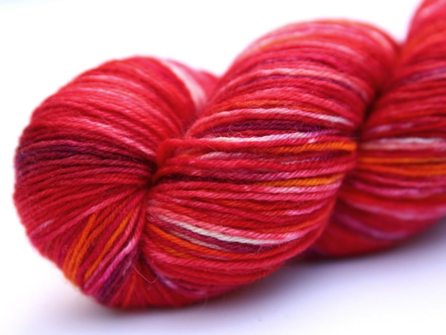 SALE: Tall Poppies - Superwash Bluefaced Leicester 4-ply yarn