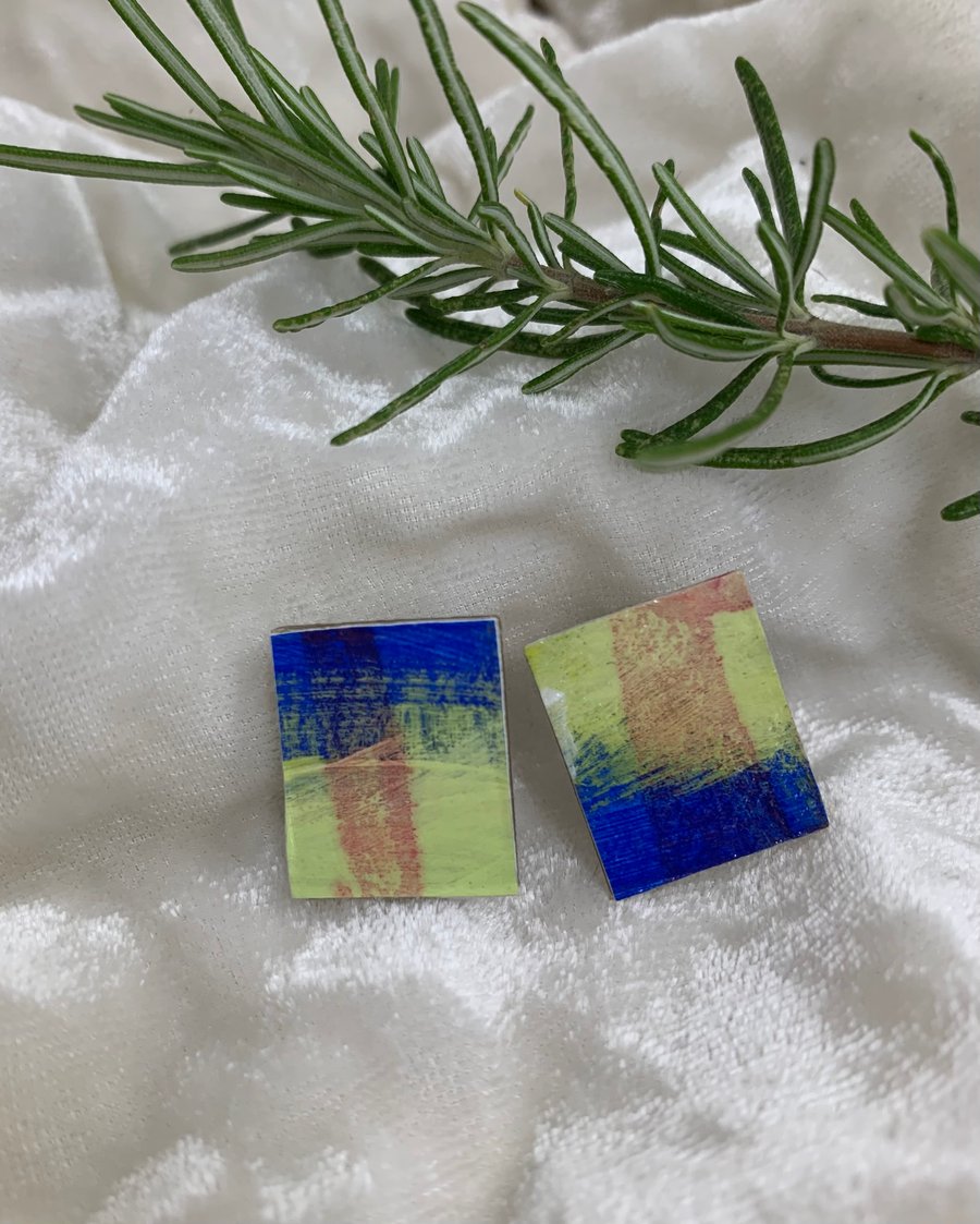 Stainless steel post earrings 