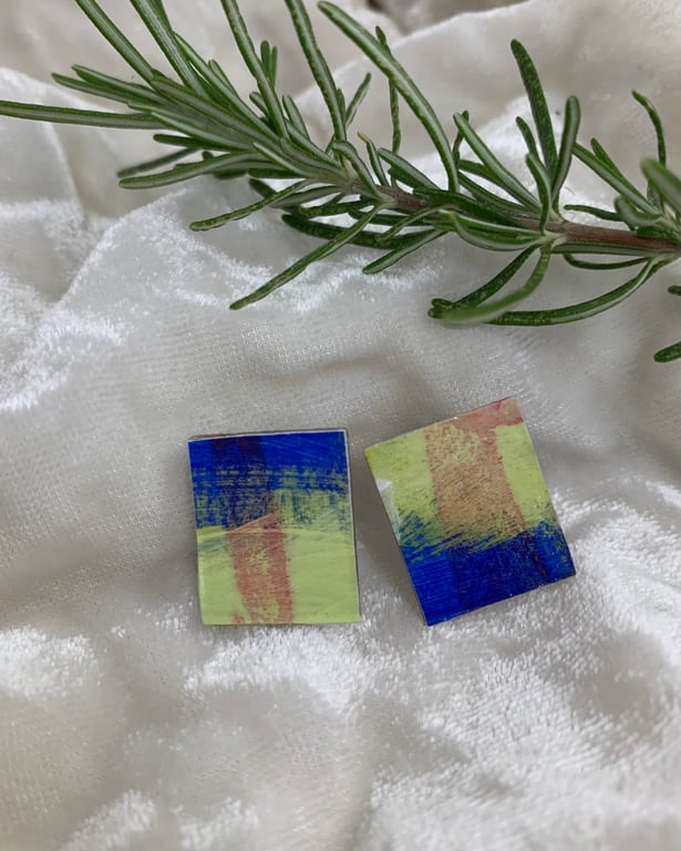 Stainless steel post earrings 