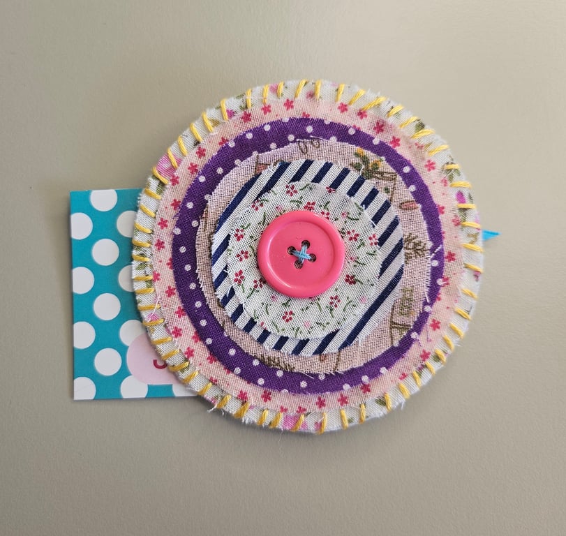 Pink ditsy rustic material brooch 