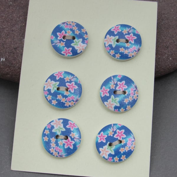 6 Small Painted Round Wooden Craft Buttons