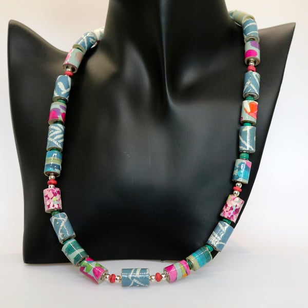 Multicoloured pastel and grey paper beaded necklace with flower designs
