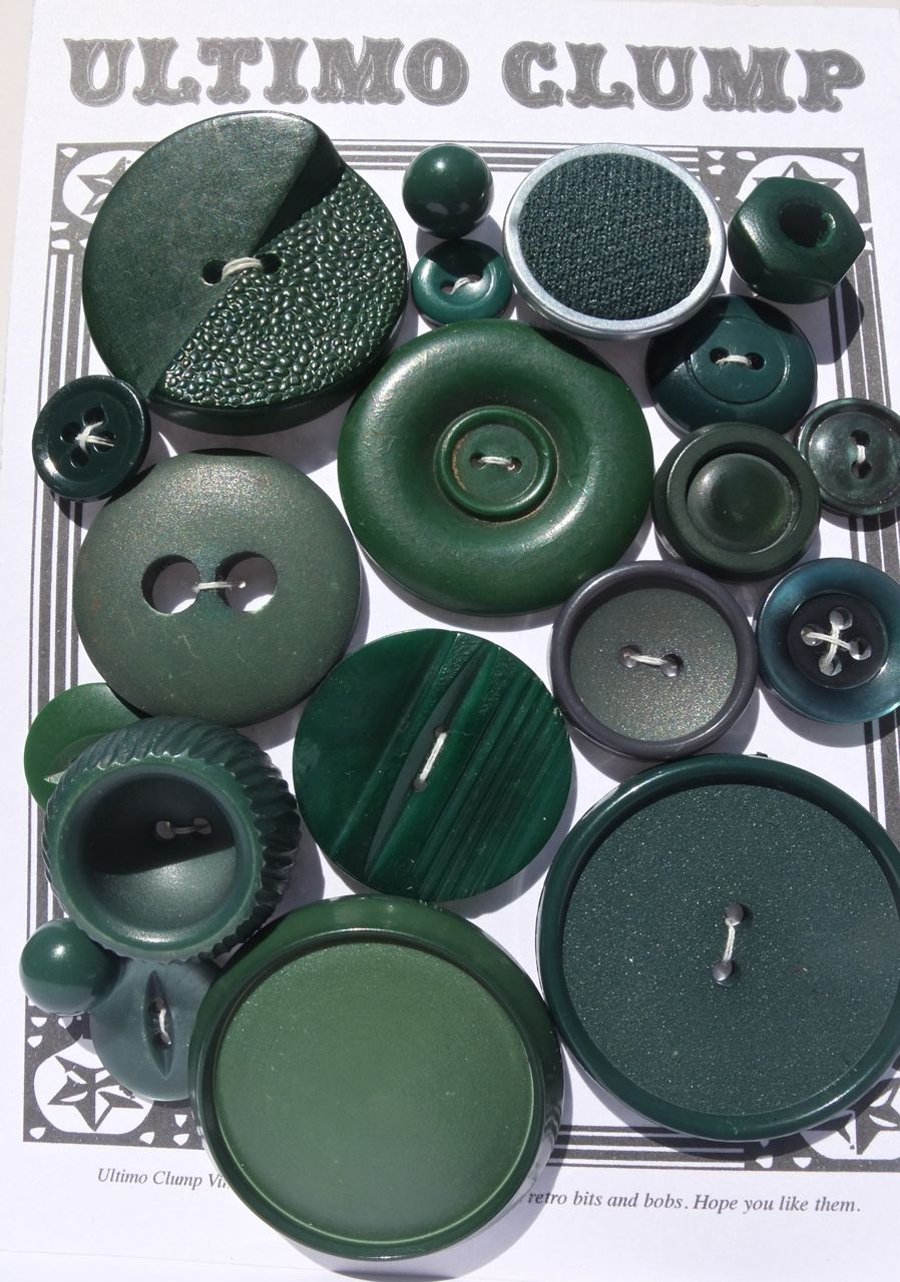 20 Vintage Forest Green Buttons