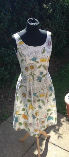 Beautiful 50's style dress sizes 8-18