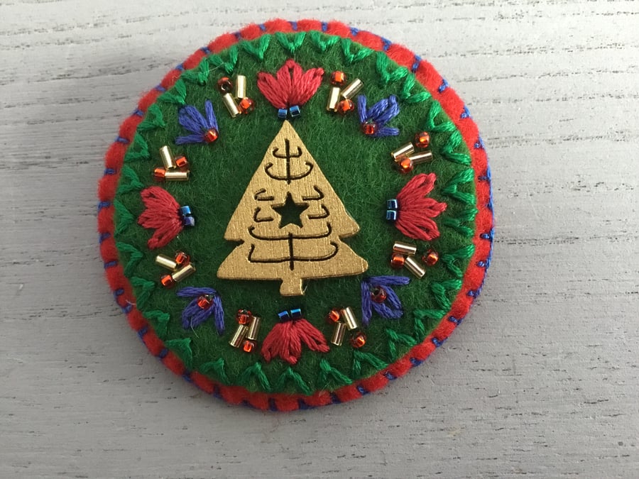 Hand Embroidered Golden Christmas Tree Brooch