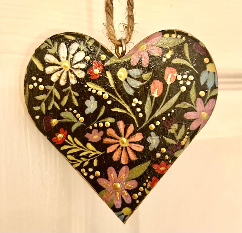 Hanging wood heart 