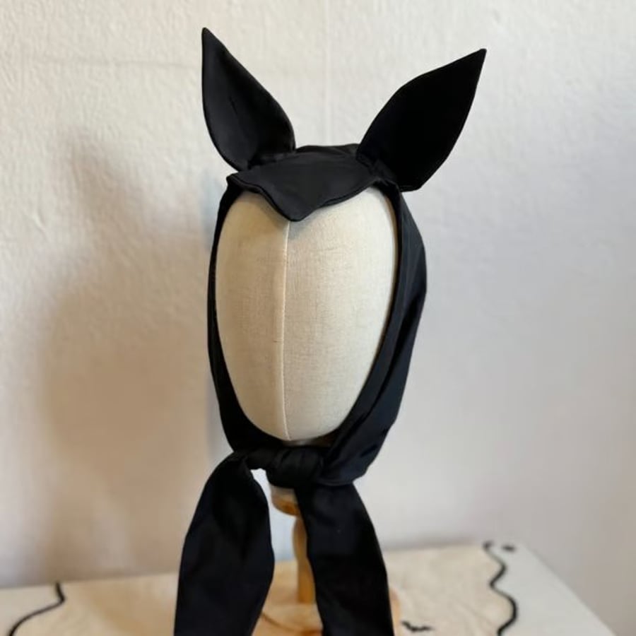 Bat Ear Bonnet in Black