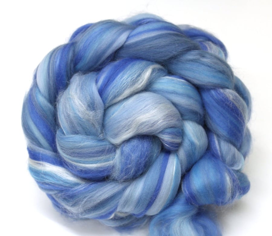 Sky Blue Merino and Silk Combed Top 100g for Spinning and Felting