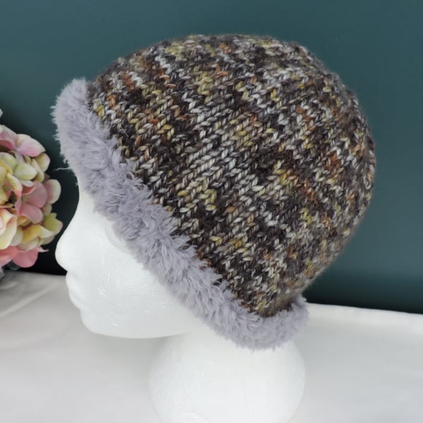Sale  Beanie Hat with Fluffy Brim Knitted Chunky Yarn 