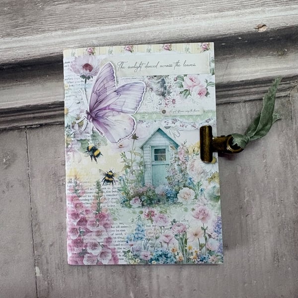 Stationery - Mini Notebook - Bees - PB13 0023