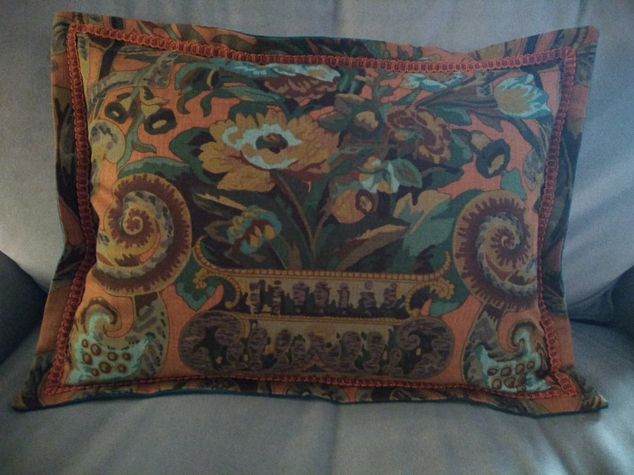 Vintage Oxford Cushion