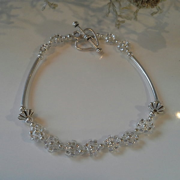 Dainty, Pretty, Sparkly Flower Heart Bracelet Silver Plated  7"inches