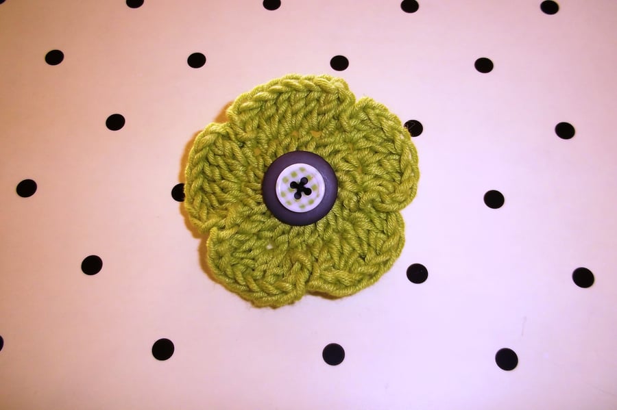 Crochet Flower Brooch 