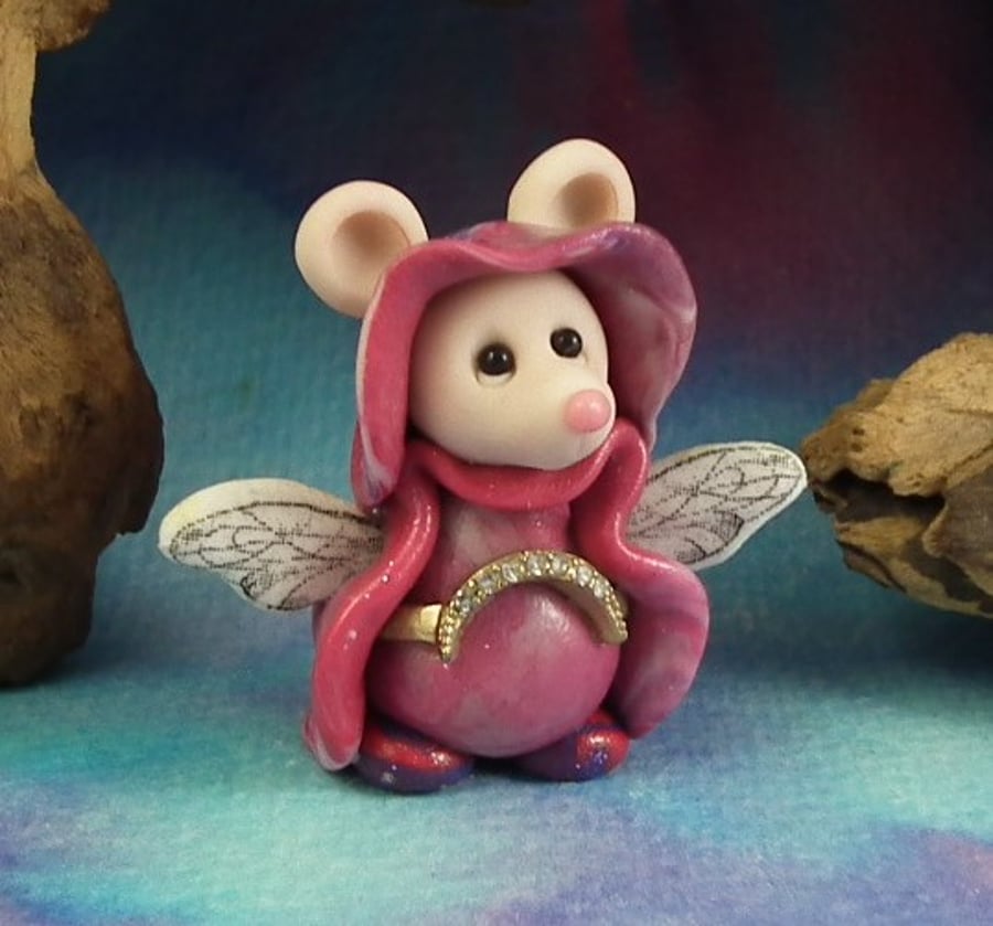 Spring Sale ... Tiny Flurrier Mouse 'Rena' with wings OOAK Sculpt
