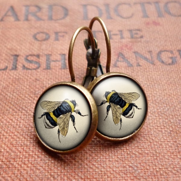 Vintage Bee Leverback Earrings (ER04)