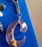Shells in resin initial keyring letter C - Image 2