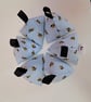 Bee fabric sewing weights for pattern cutting - Image 3
