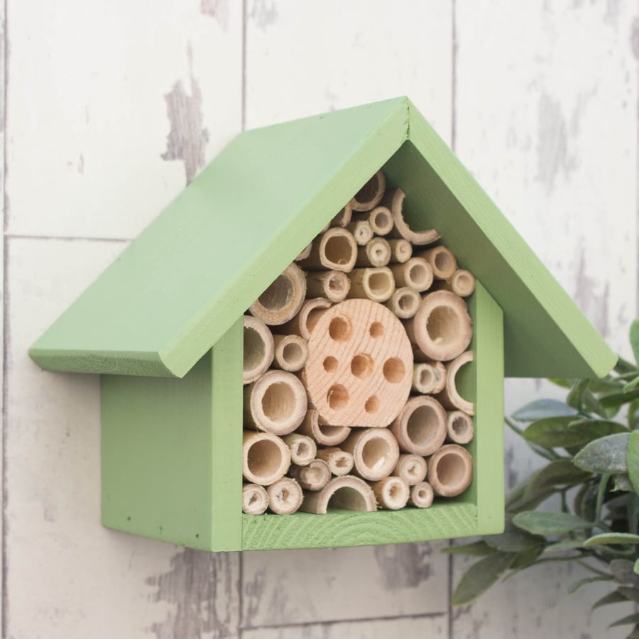 Bee Hotel, Bug Box, Insect Home, One Tier in 'Juicy Grape'.