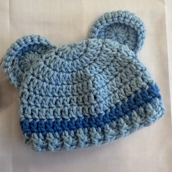 Baby hat with ears 