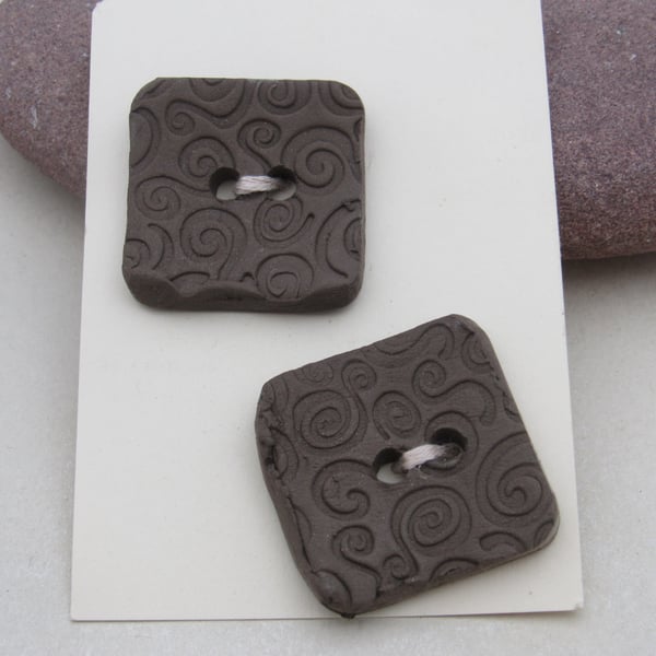 2 Spiral Texture Square Black Ceramic Buttons