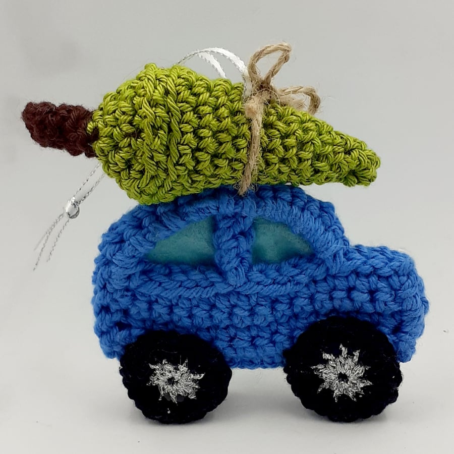 Crochet Car with Tree Decoration -  Driving Home for Christmas 