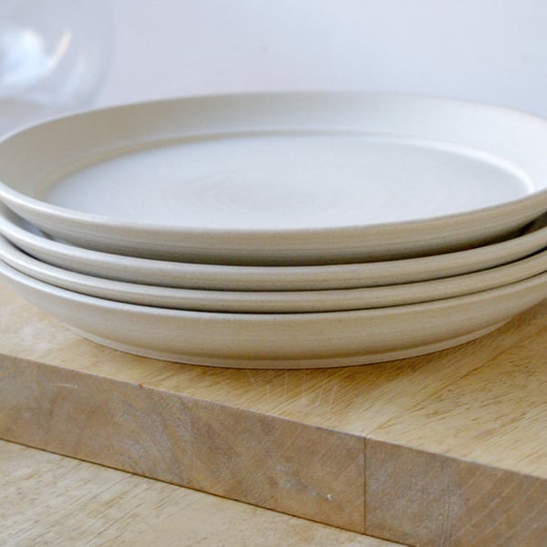 Made to order - A set of six custom dinner plates for your dinner table