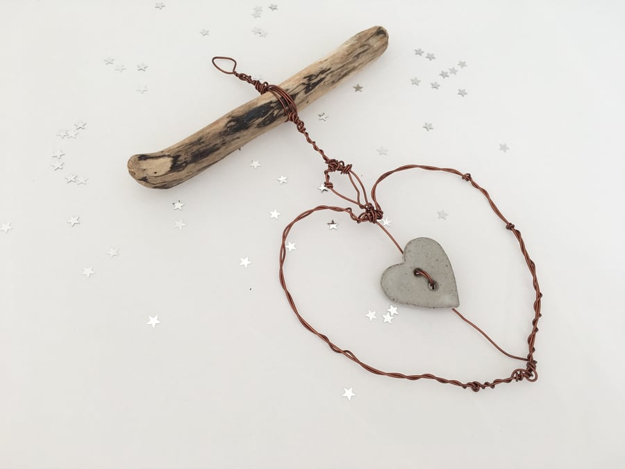 Hand made love heart wire wall hanging, wire art hanger, driftwood hanger