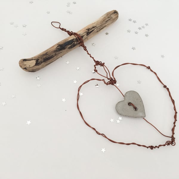 Hand made love heart wire wall hanging, wire art hanger, driftwood hanger