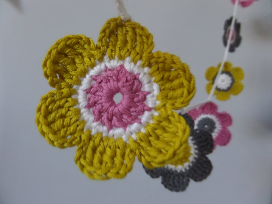 Crochet Flower Garland Wall Decoration