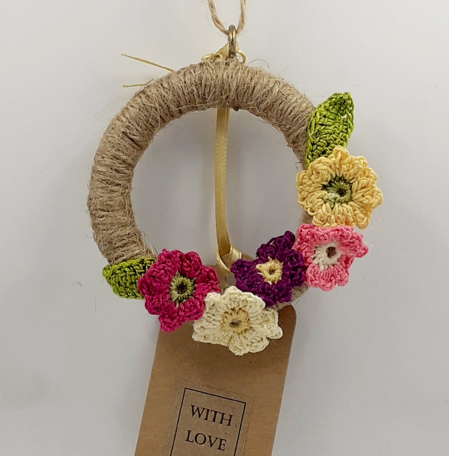 Crochet Primula Mini Wreath - Alternative to a Card