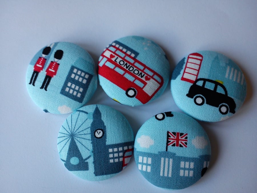 London Button Magnets set of 5 in gift tin