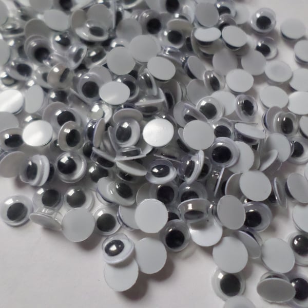100 x Plastic Googly Eyes 6mm Folksy