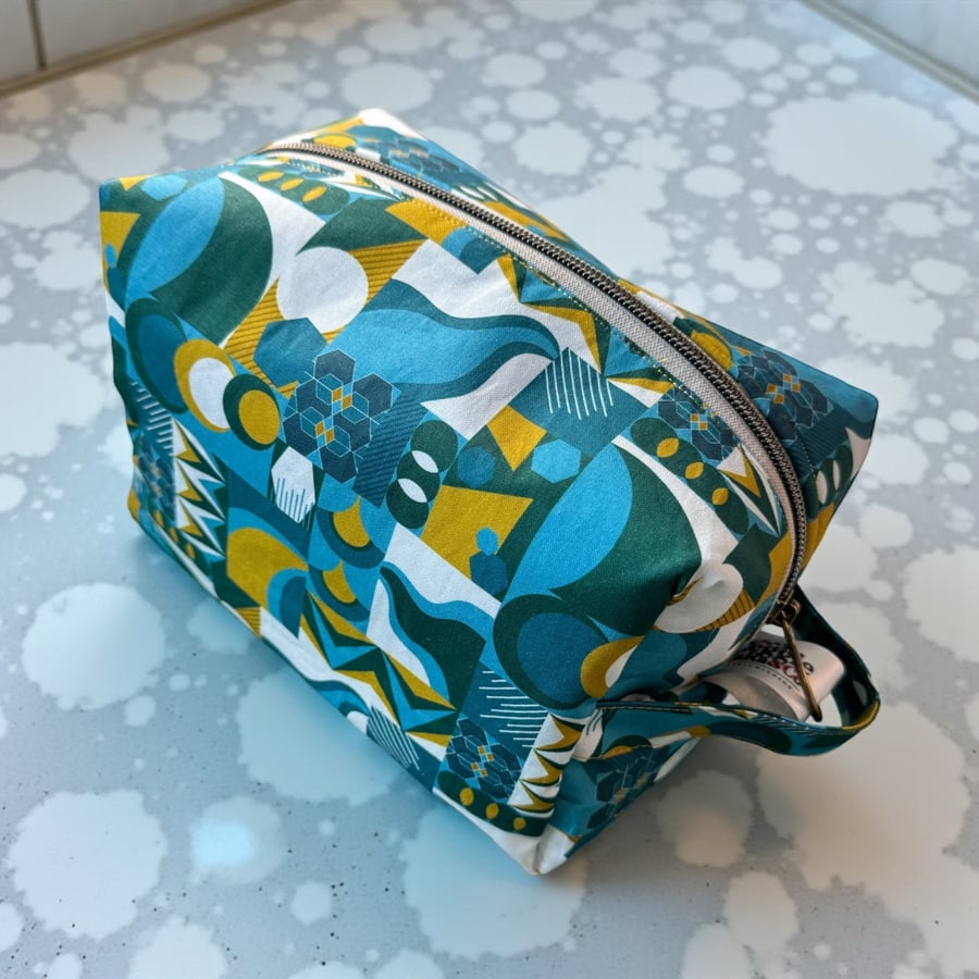 Boxy Cosmetic - Toiletry Bag.