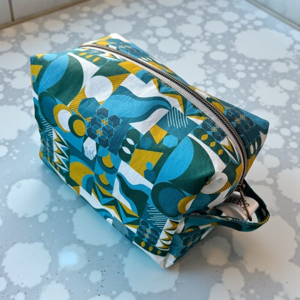 Boxy Cosmetic - Toiletry Bag.