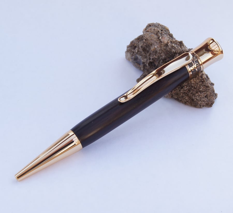 Epsilon top twist in African Blackwood