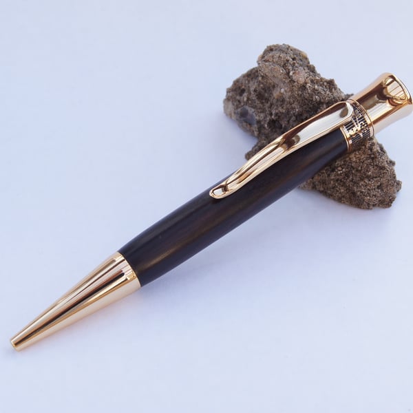 Epsilon top twist in African Blackwood