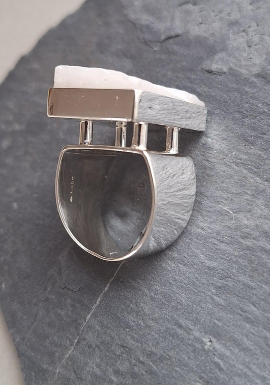 Statement Piece: The Brutalist Ring. Natural marble and silver 925.