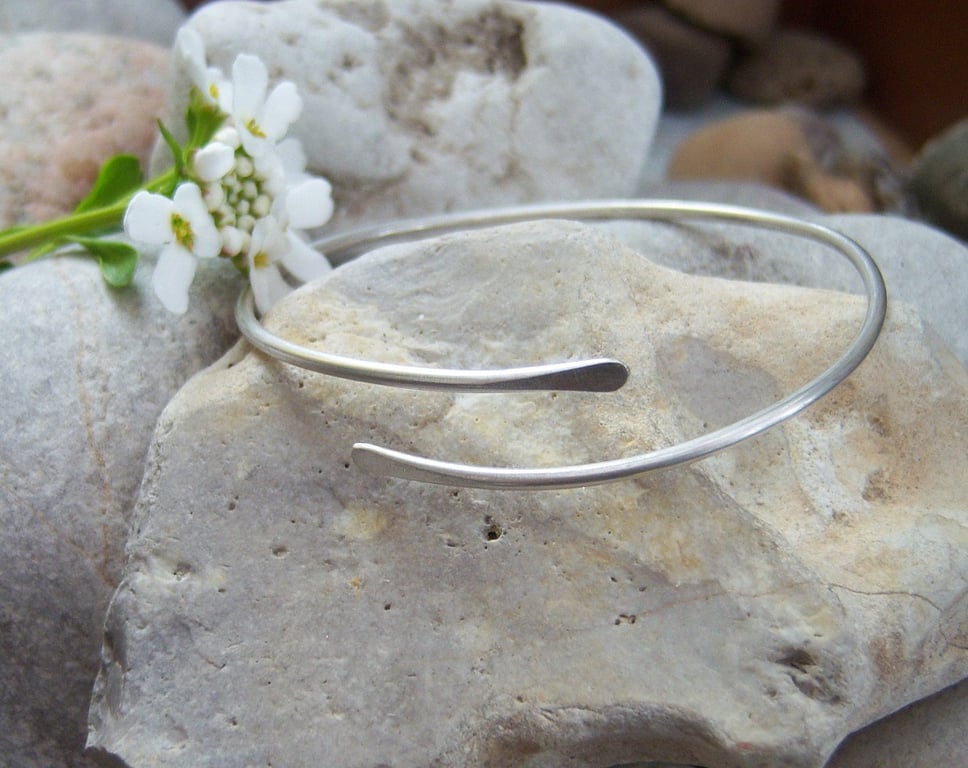 Sterling silver wraparound bangle
